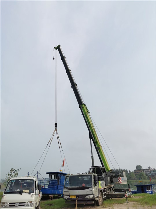 山东桥梁建设吊装案例